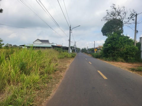 Đất nền xã Đất Đỏ - 778M2 đường Nguyễn Huệ, 12m mặt tiền đường nhựa