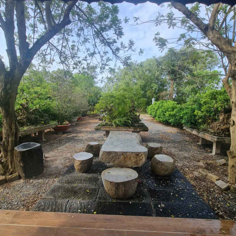 Bán nhà vườn ven biển Lộc An - Phước Hải. Diện tích 1.800m2, có tc, 38m mặt tiền cách biển 500m